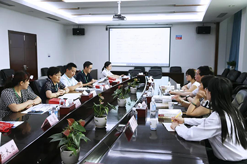 会议中贝斯特全球最奢华的游戏平台与人福药业就今后的合作方向进行了深入探讨
