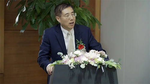 162729611260fe9170df6e68.70385354 贝斯特全球最奢华的游戏平台创始人&CEO陈春麟博士